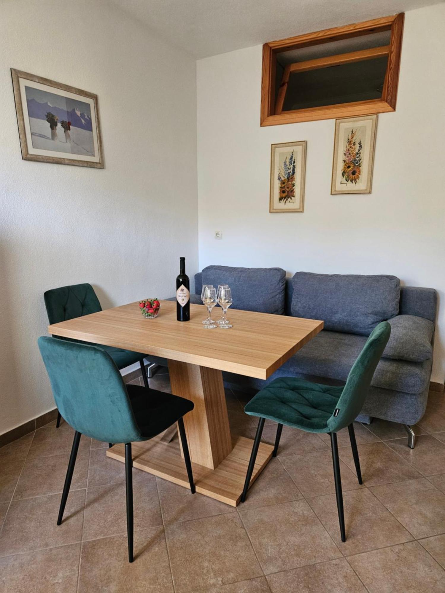 Apartmani Natasa Lokva Rogoznica Eksteriør billede